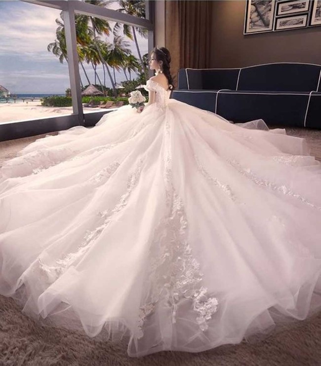 Váy cưới tuyệt đẹp lấy cảm hứng từ các nàng công chúa  VTVVN