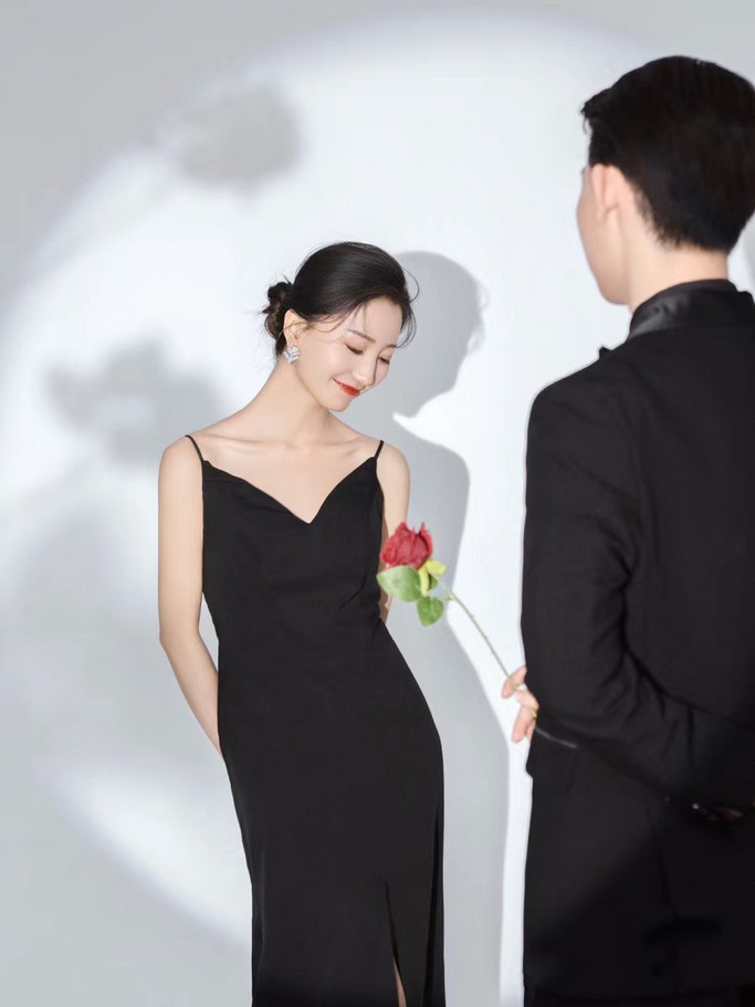 Hướng dẫn cô dâu chi tiết cách chọn trang phục và phụ kiện ngày cưới – Sen  Vang Palace