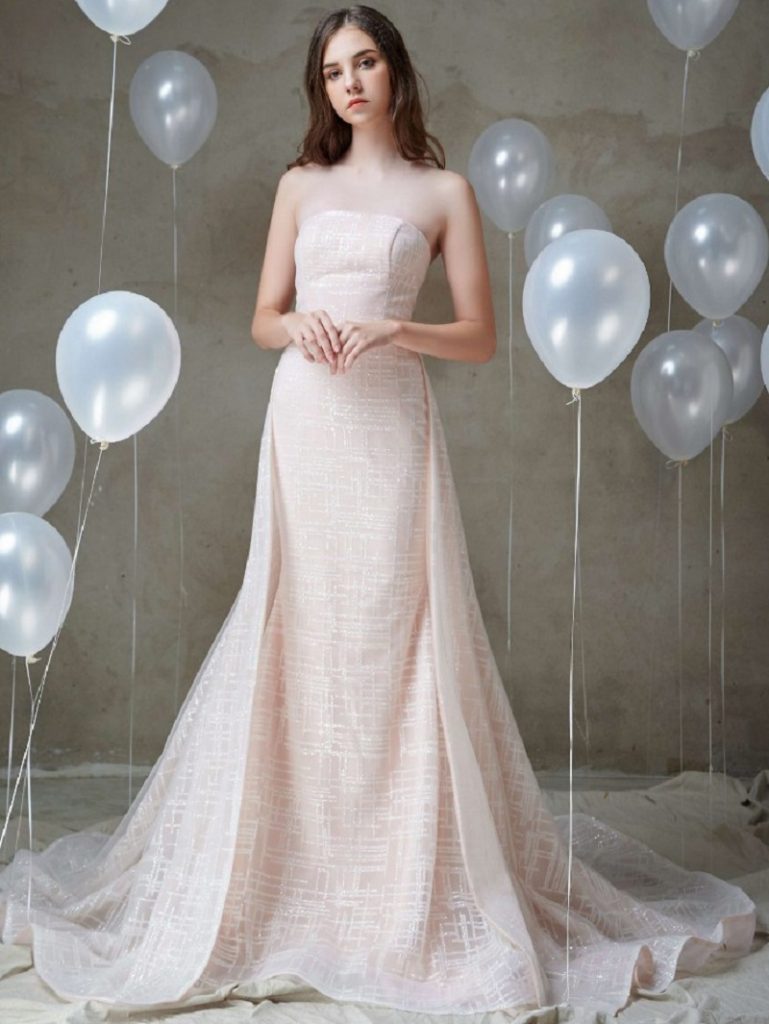 Gợi ý các mẫu váy cưới hồng đẹp nhất cho cô dâu Bống Maxishop